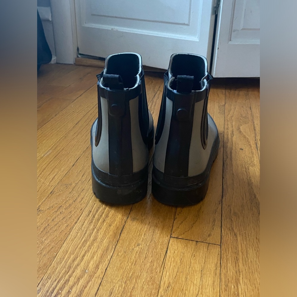 Target, Chelsea chunky rain boots, grey and black, size 10 - Picture 3 of 5